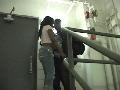 Un black se fait sucer par une pute dans la cage d escalier