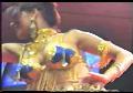 Danseuse du ventre qui finie a poil