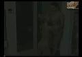 Une blonde qui choppe une brune a gros seins